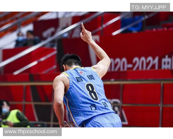 方硕在篮球赛场上的精彩表现与职业生涯发展分析